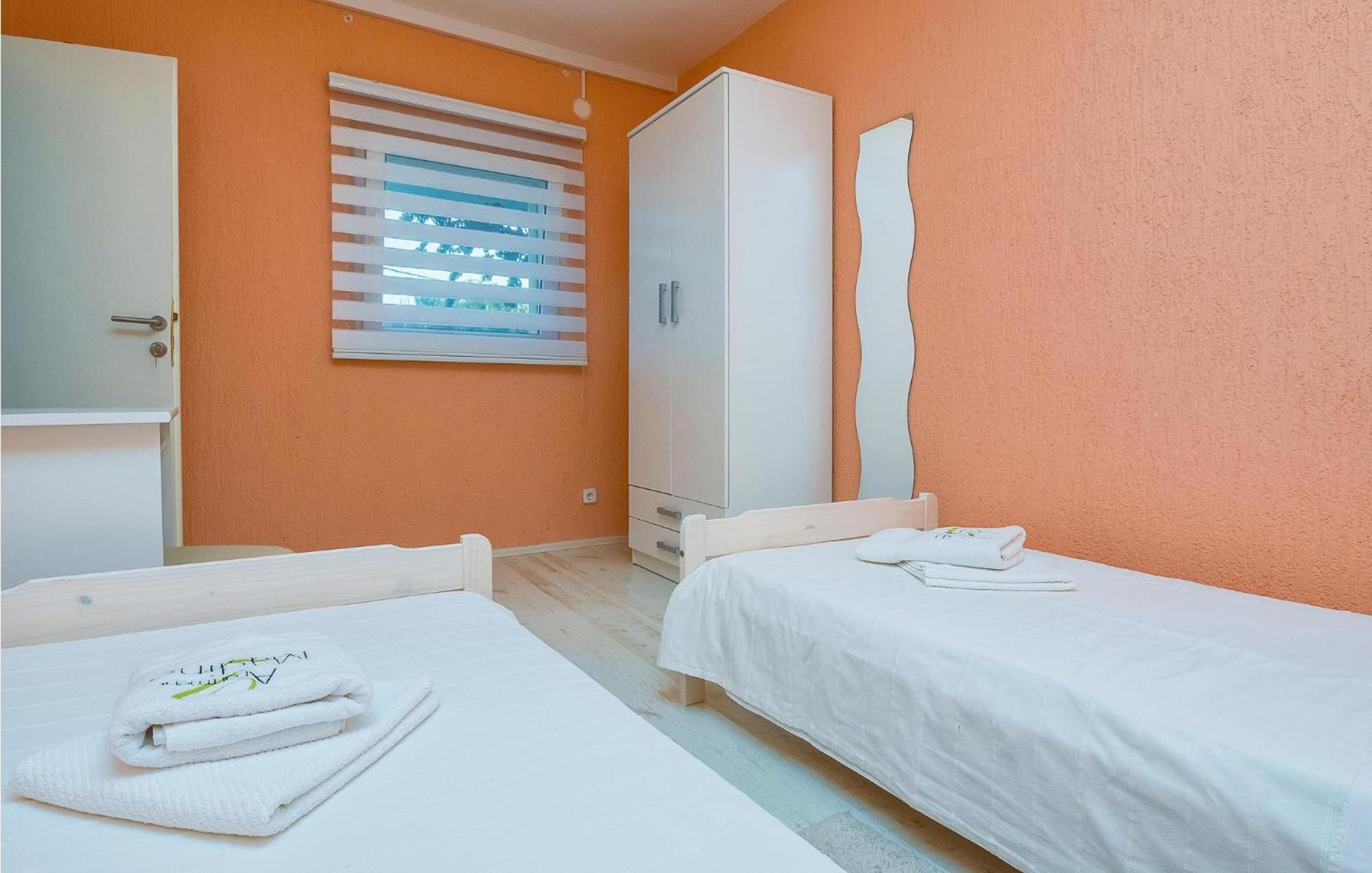 Apartment Stjepana 05 Dugi Rat Extérieur photo